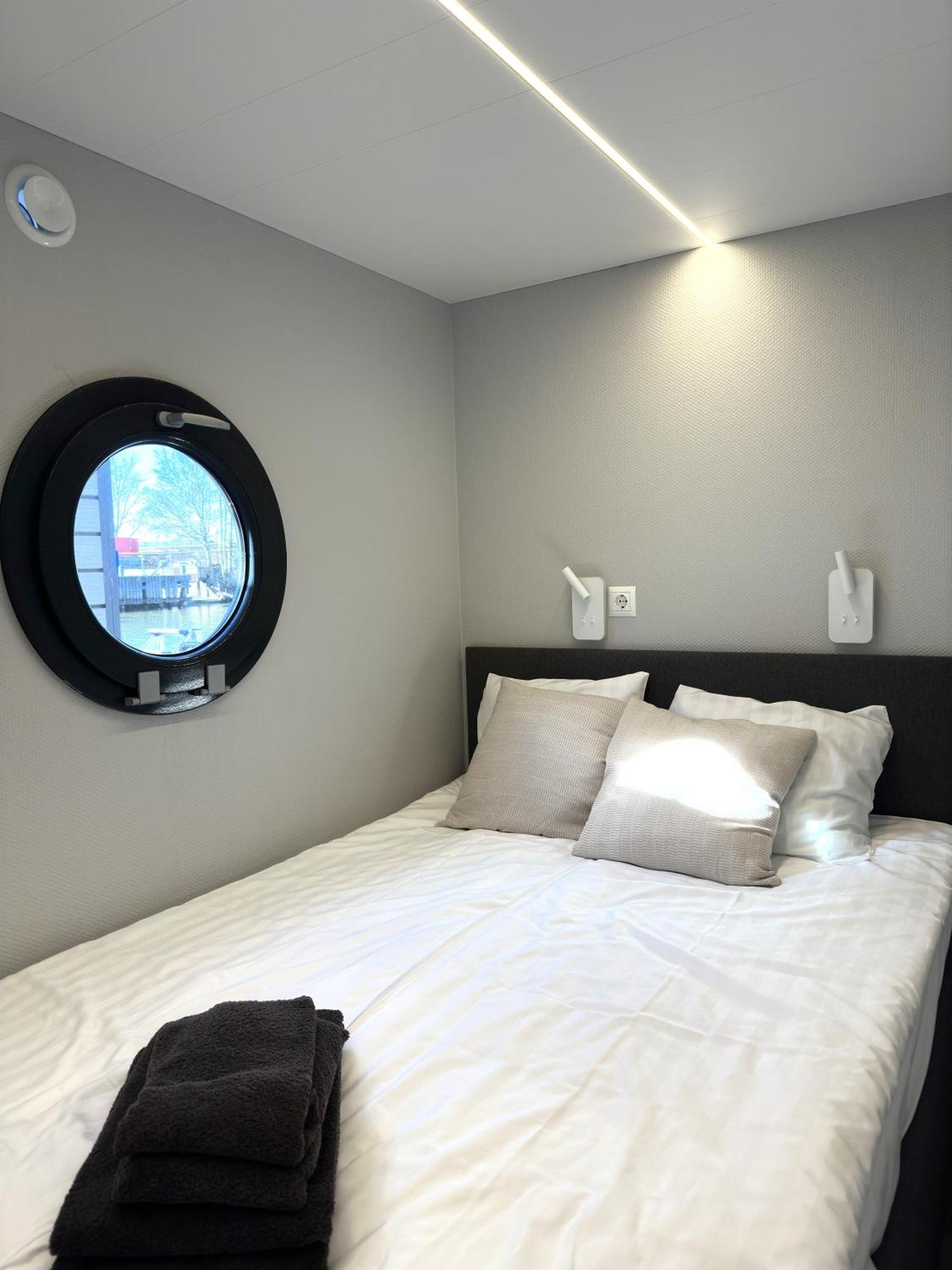 Laivamajoitukset La Mare 3*