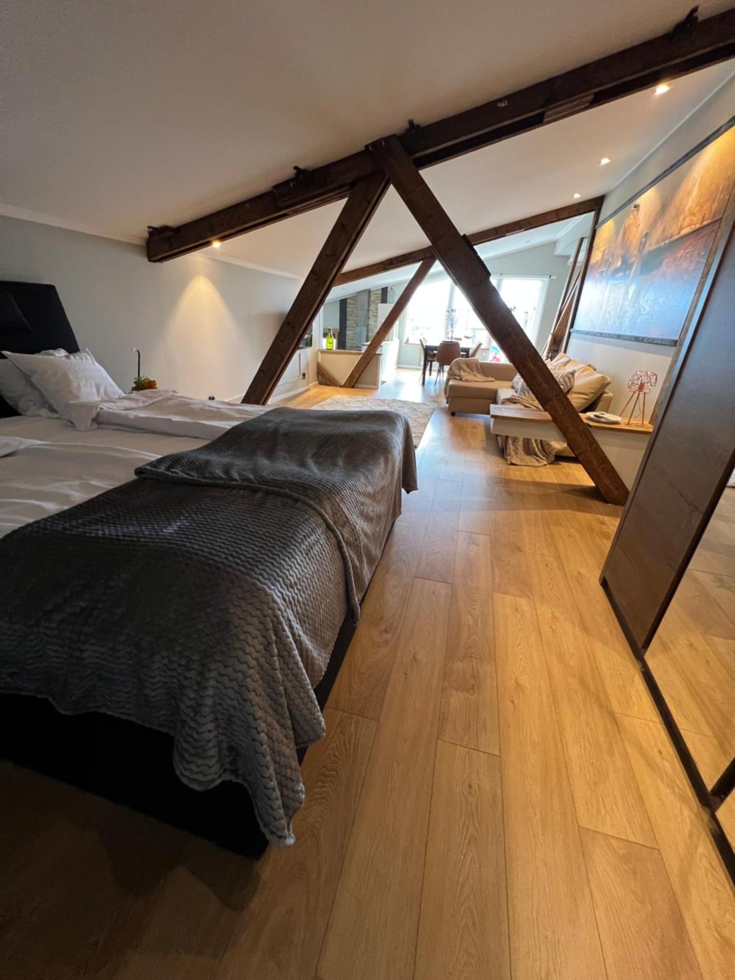 Laivamajoitukset La Mare 3*