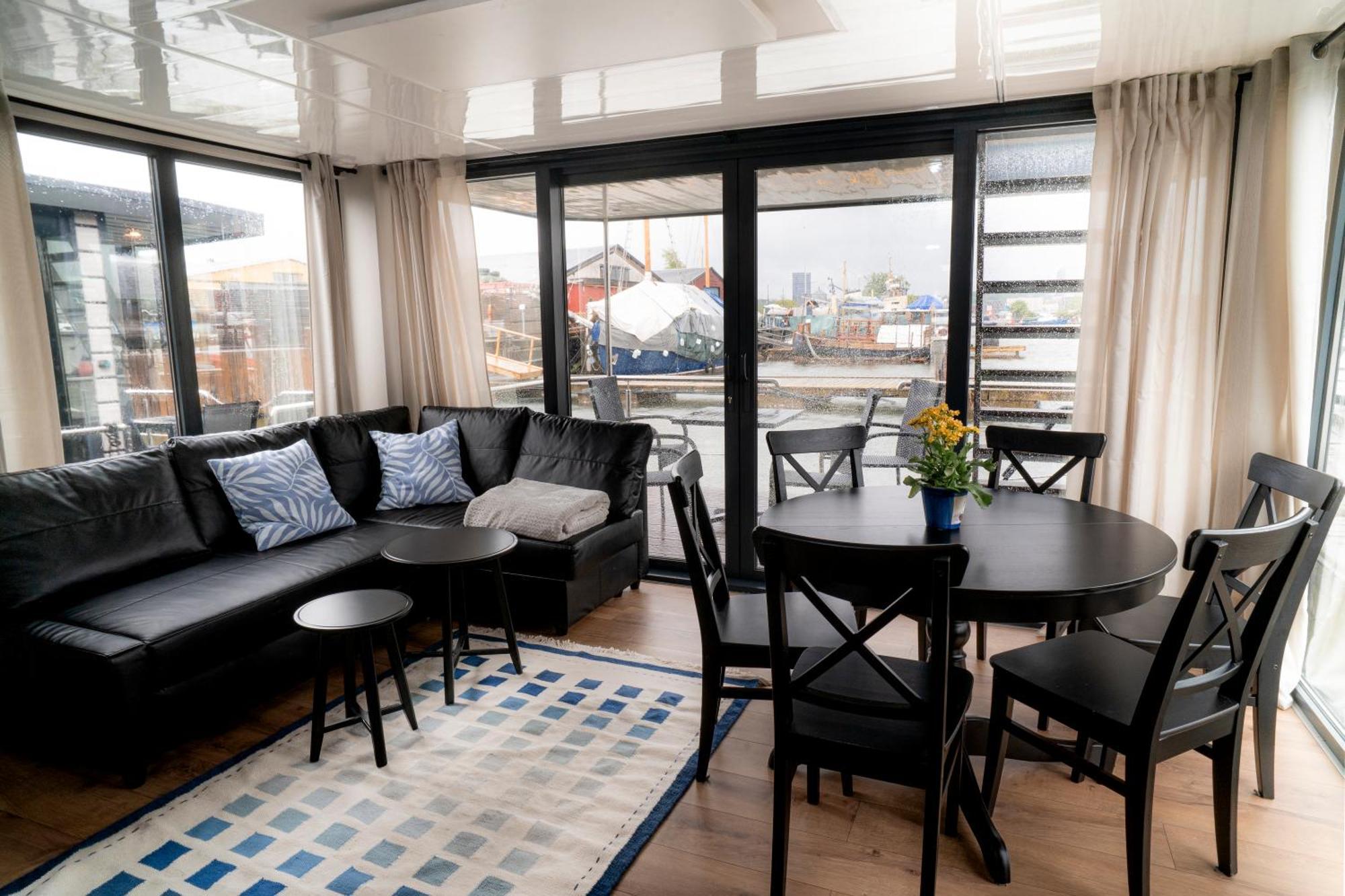 Laivamajoitukset La Mare 3*